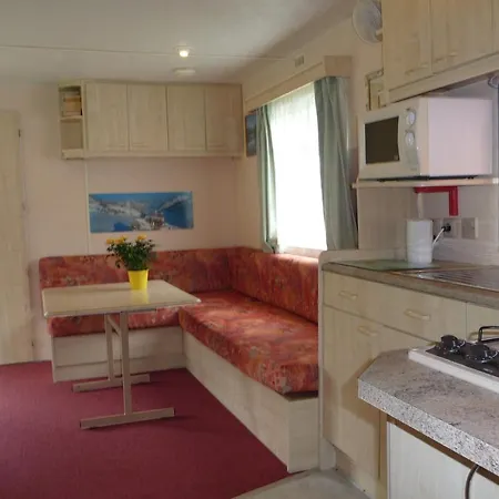 Сasa de vacaciones Altogold Swiss Holidays At Manor Farm 5* Entrelagos