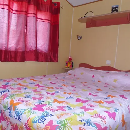 Altogold Swiss Holidays At Manor Farm 5* Entrelagos