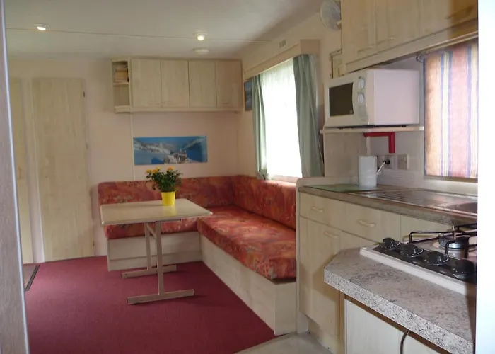 別荘 Altogold Swiss Holidays At Manor Farm 5* インターラーケン