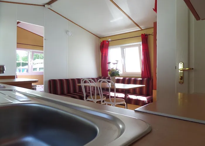 別荘 Altogold Swiss Holidays At Manor Farm 5* インターラーケン